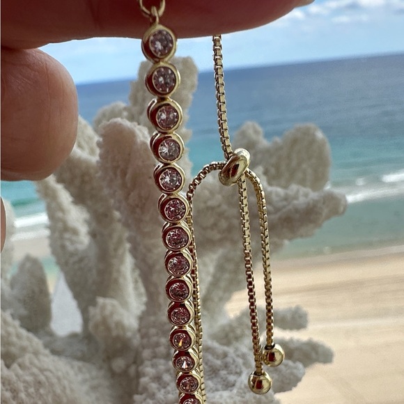 Elegant Gold and Diamond like Bracelet - Picture 3 of 7